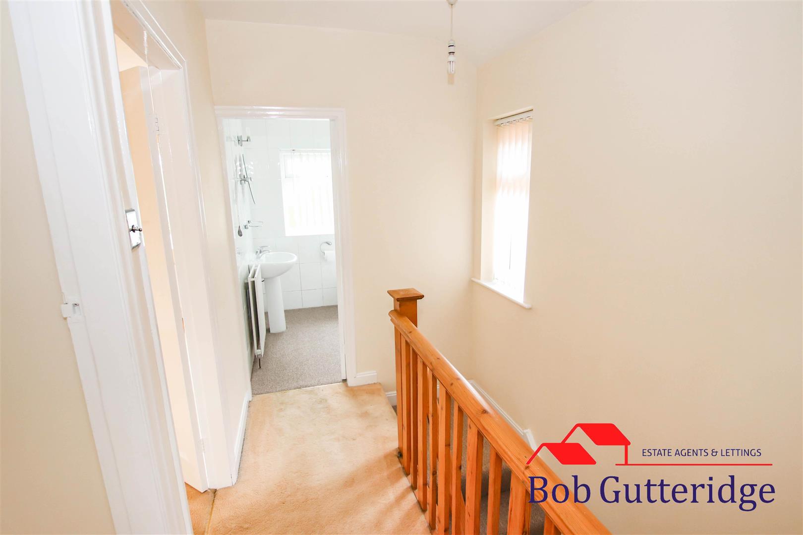 FIRST FLOOR LANDING